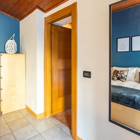 Blue Attic - Historical Center By Rent קומו