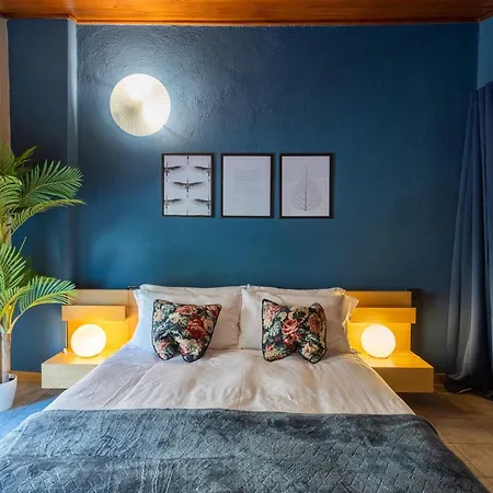 דירה Blue Attic - Historical Center By Rent קומו